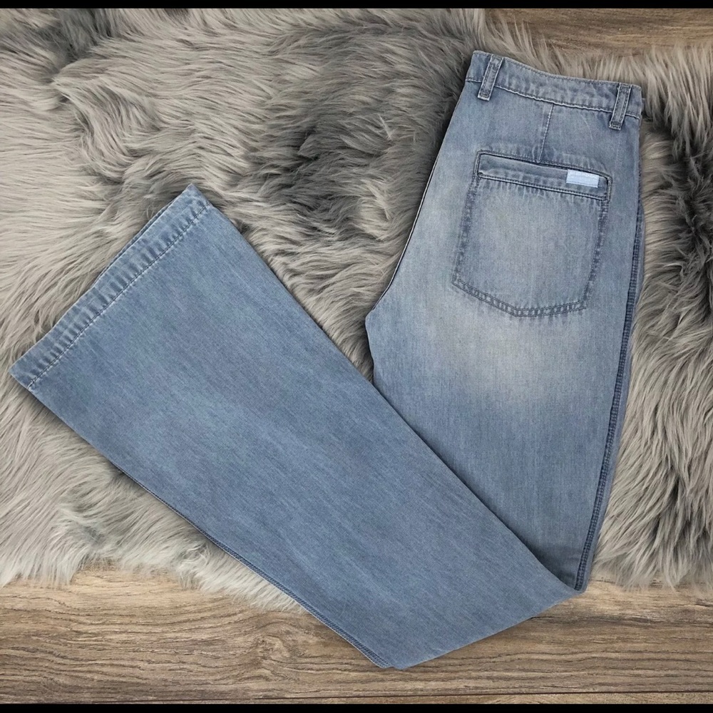 7 for all Mankind jeans size 26 High Waist Flare